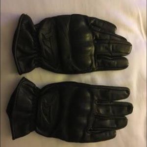 Leather ladies Motorcycle Gloves reinforced.